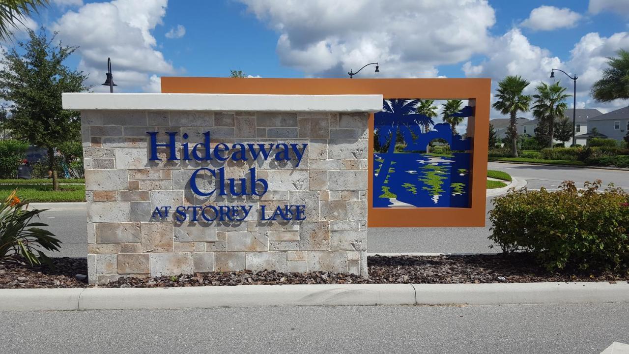 4 Bedroom Private Lakefront Town At Storey Near World Parks *