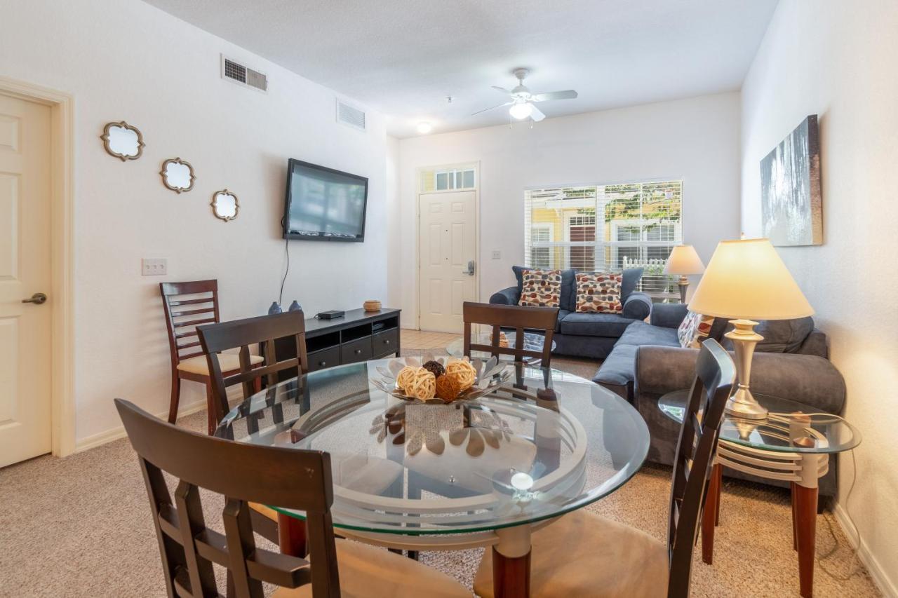 The At Seven Dwarfs Lane Apartment Kissimmee