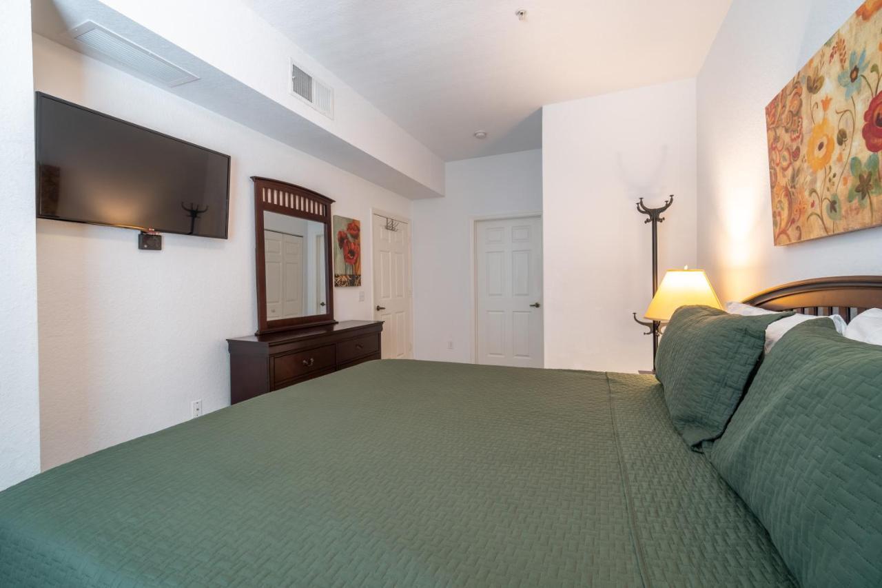 The At Seven Dwarfs Lane Apartment Kissimmee