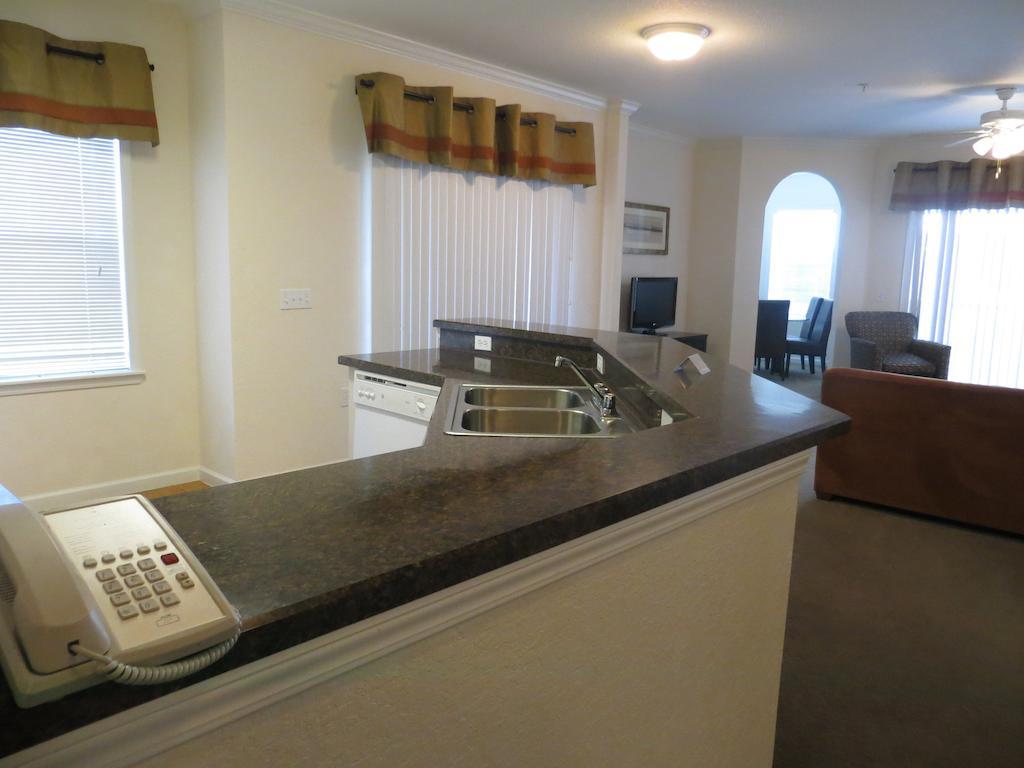 Apartment Angela's Palisades - Three Bedroom Condominium 406 *