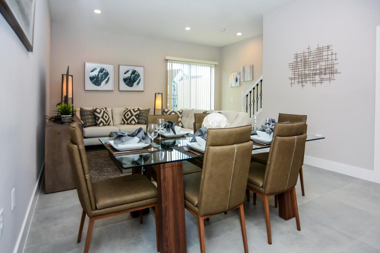 Holiday home Dream Townhome With Balcony Summerville Su7576