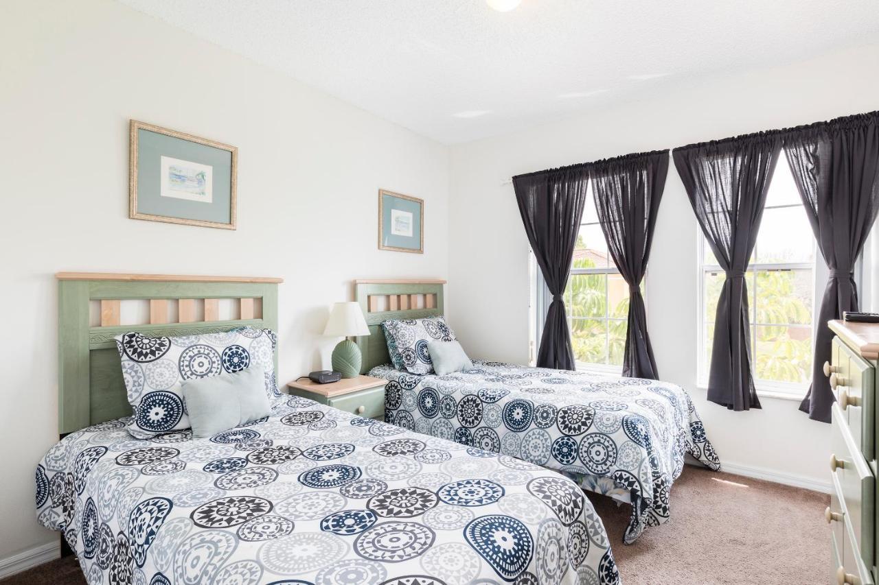 Comfortable Vacation Townhouse With Balcony Lb0967 Holiday home