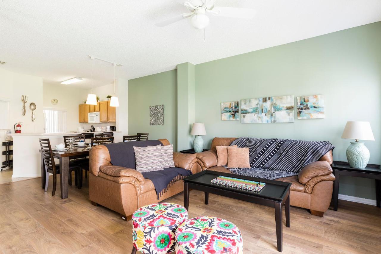 Holiday home Comfortable Vacation Townhouse With Balcony Lb0967 *