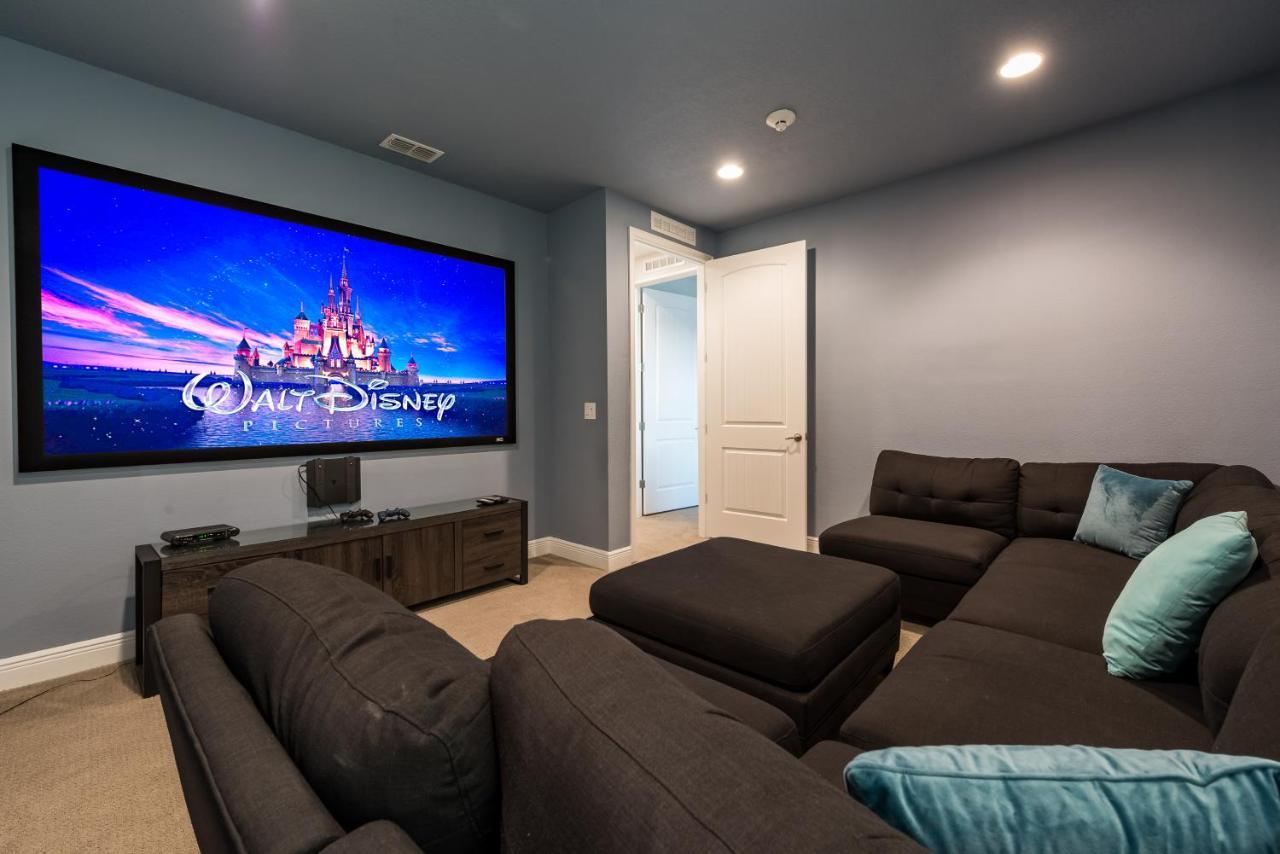 Dream Villa: Private Pool & Entertainment Haven Orlando