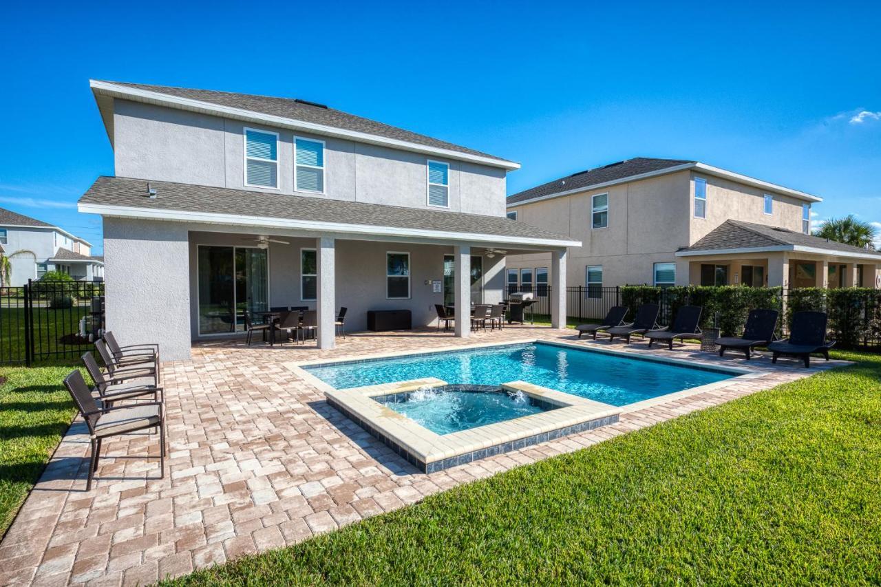 Dream Villa: Private Pool & Entertainment Haven * Orlando