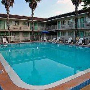 Rodeway Kissimmee Maingate West - Free Theme Park Shuttle Inn 2*