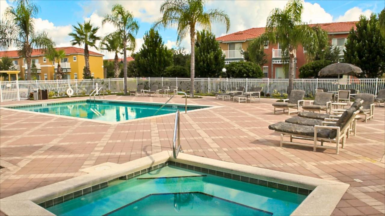 Norwich Townhome At Emerald Island