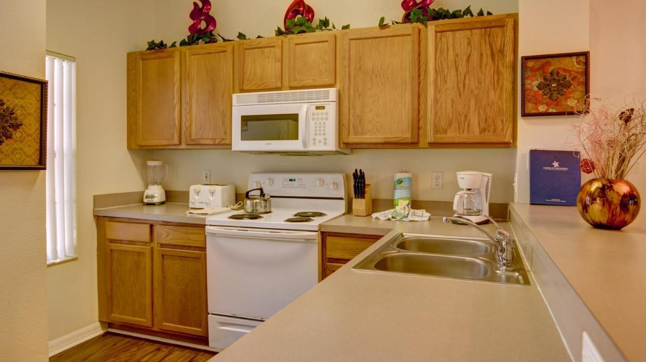 Villa Norwich Townhome At Emerald Island
