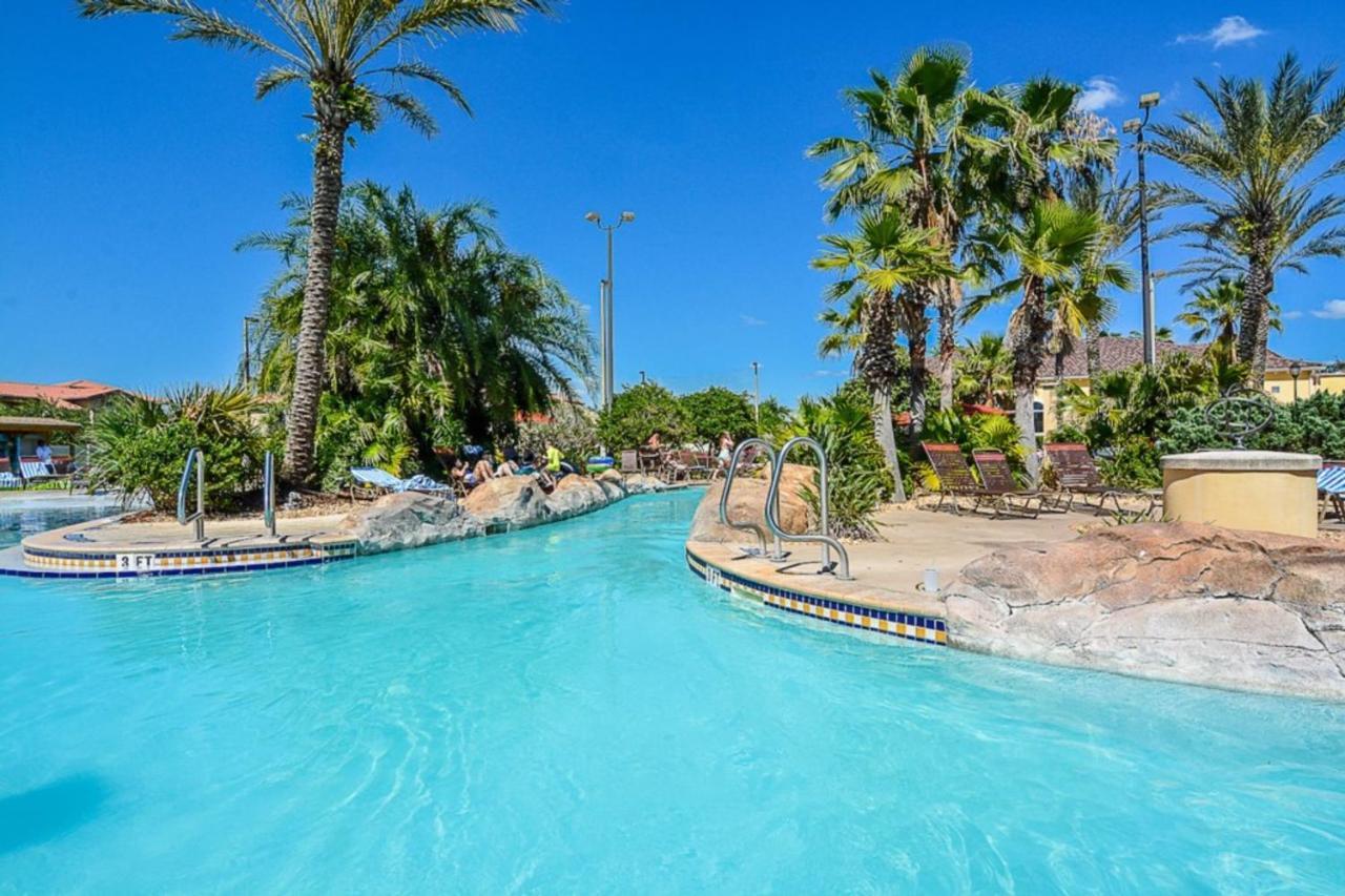 Regal Palms & 257 Apartment Four Corners