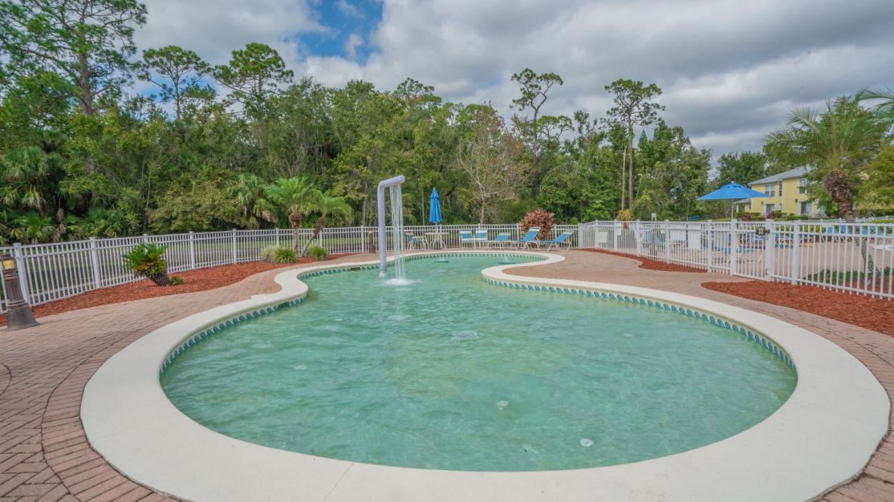 Barefoot Resort