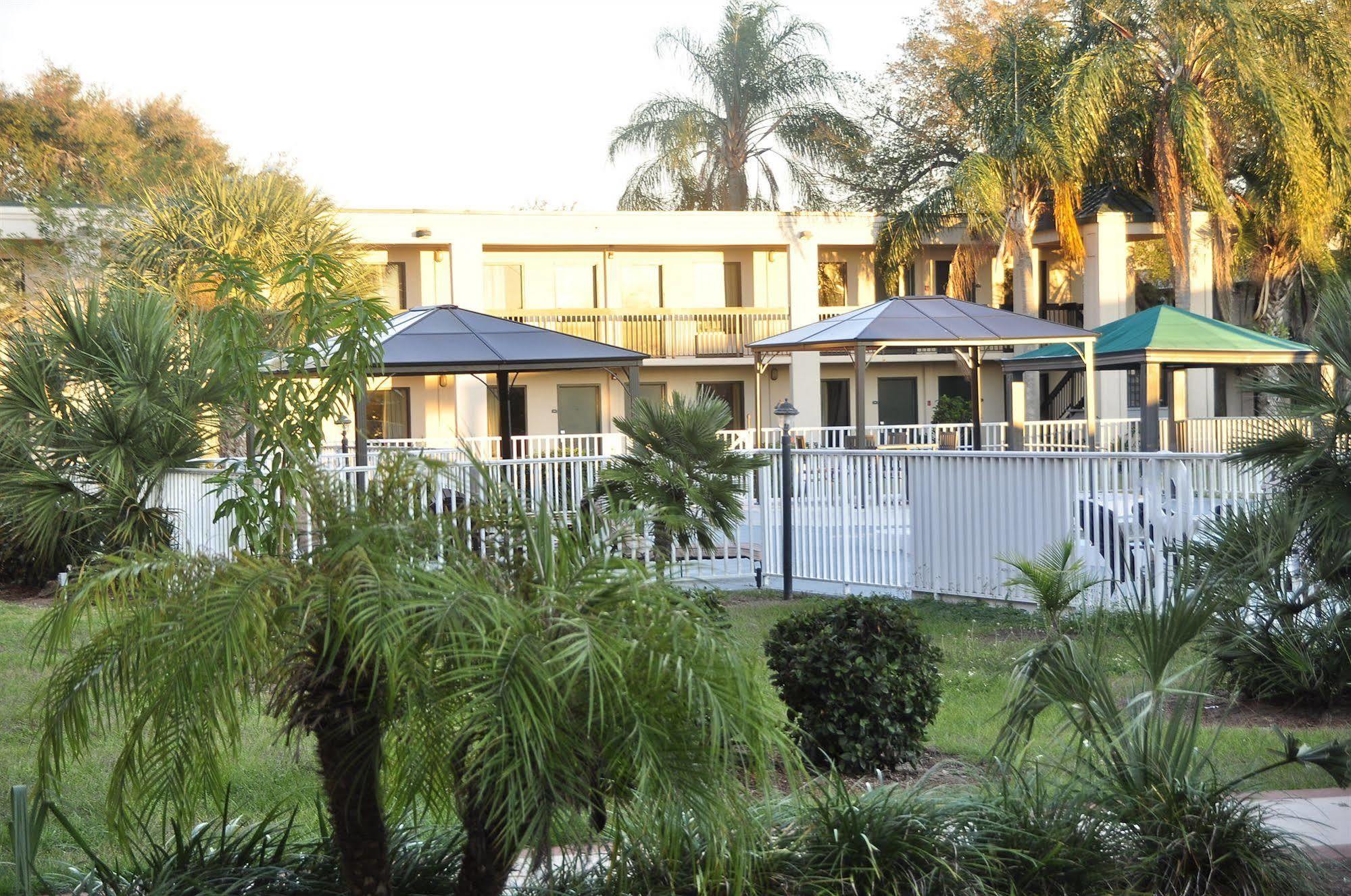 Hotel Gardens 2*
