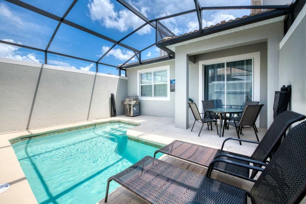 Elegant With Themed Bedrooms Near Kissimmee