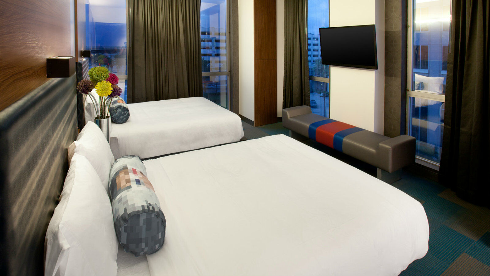 Aloft Downtown Hotel 3*