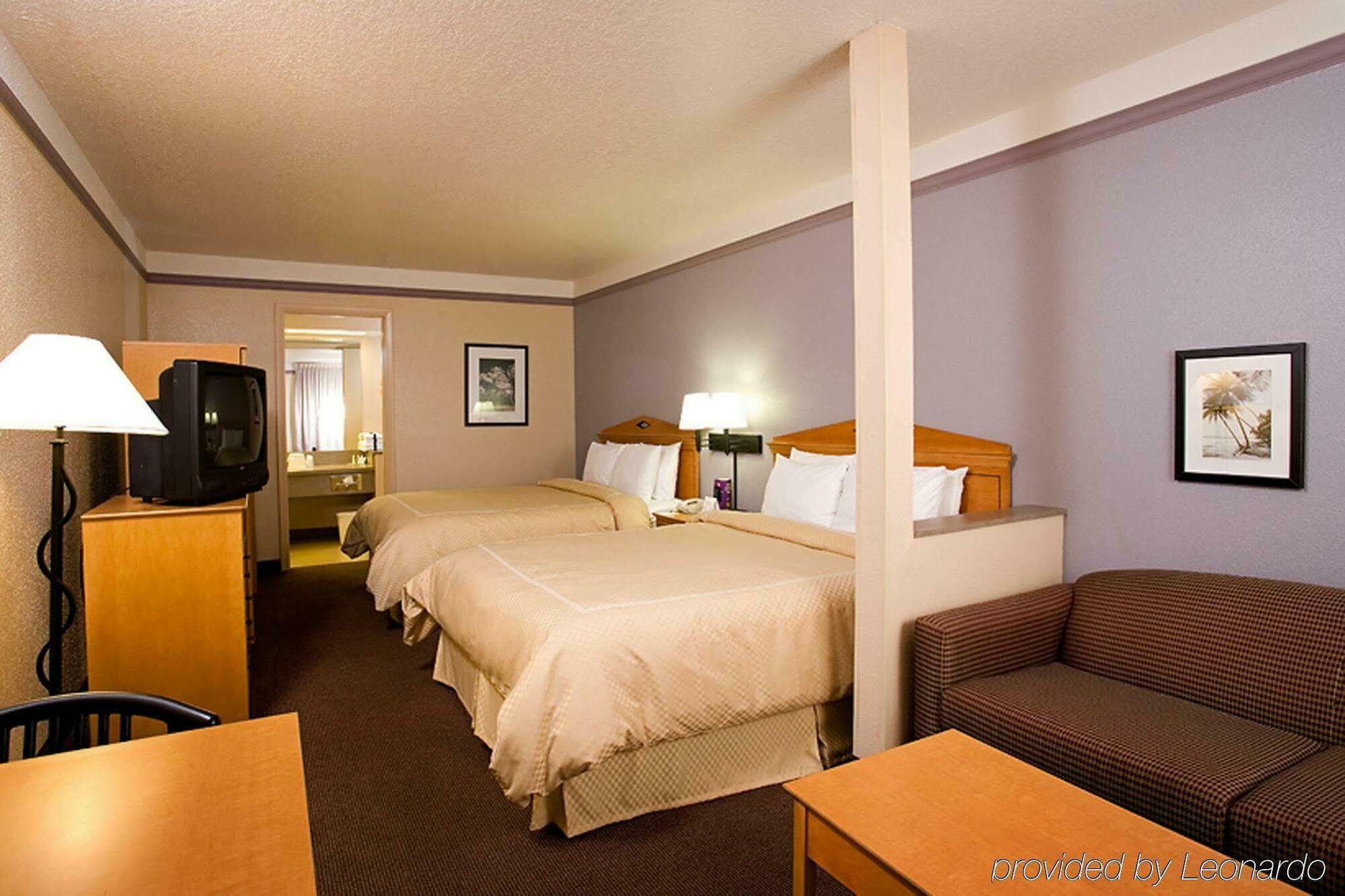 Maingate Garden Hotel 3*
