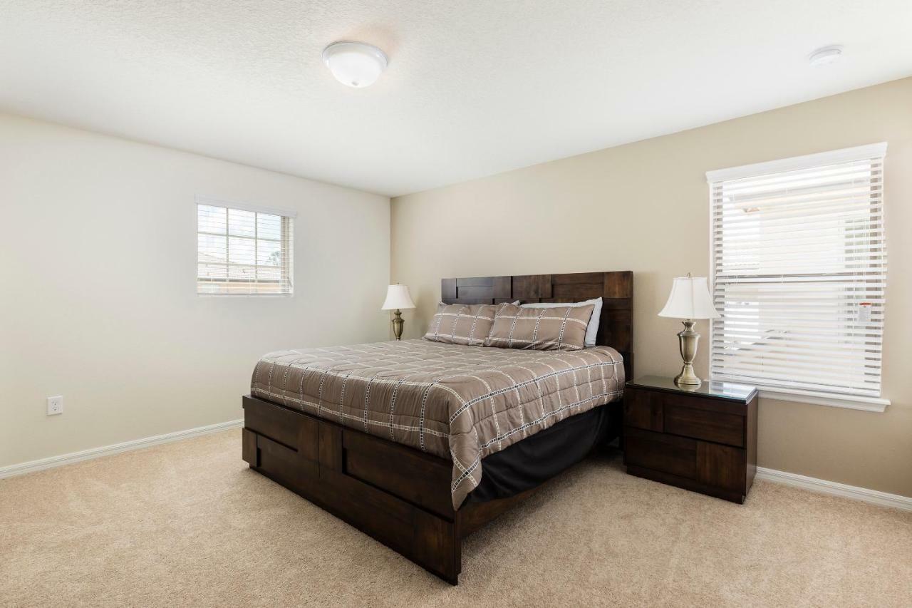 Luxury 6br In Windsor At Westside *