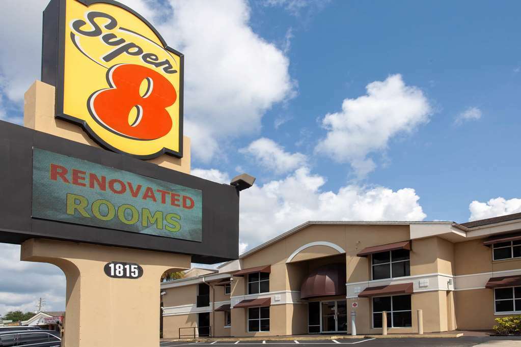 Super 8 By Wyndham