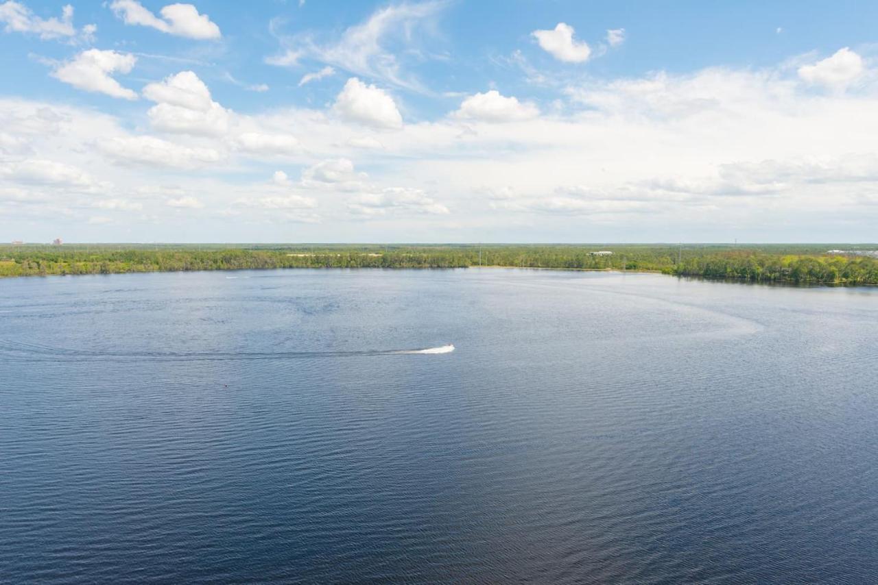 Beautiful Close To Disney, Fully Equipped Amazing Views Apartment