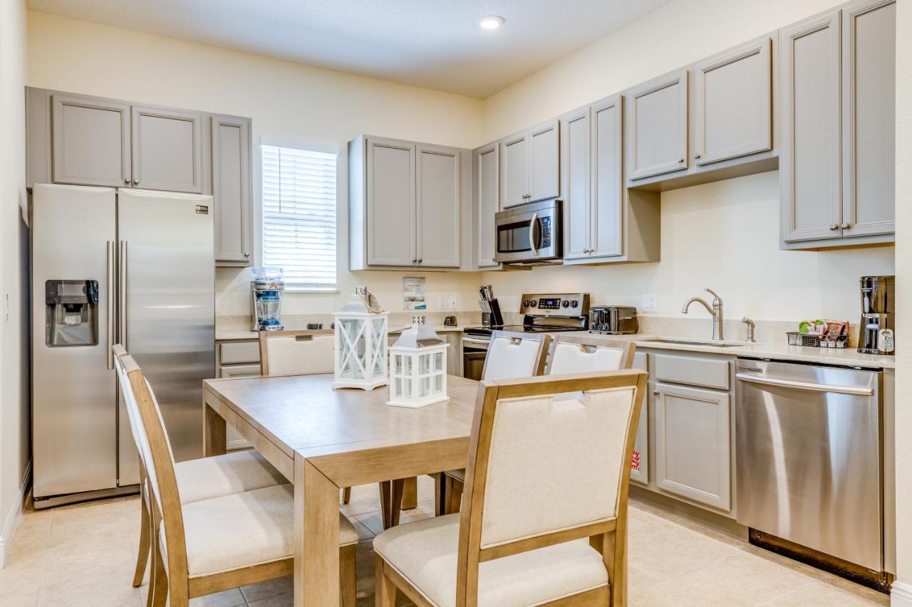 Holiday home Sandy White Near With Private Hot Tub Margaritaville Access - 3001sp