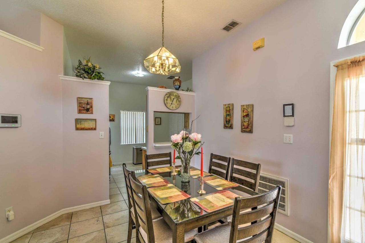 Sunny Retreat With Pool, Near Disney! Holiday home