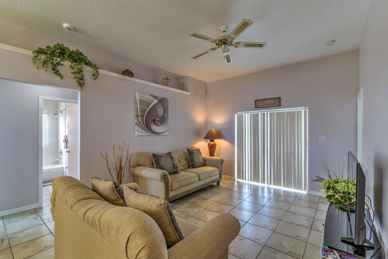 Sunny Retreat With Pool, Near Disney! Holiday home *