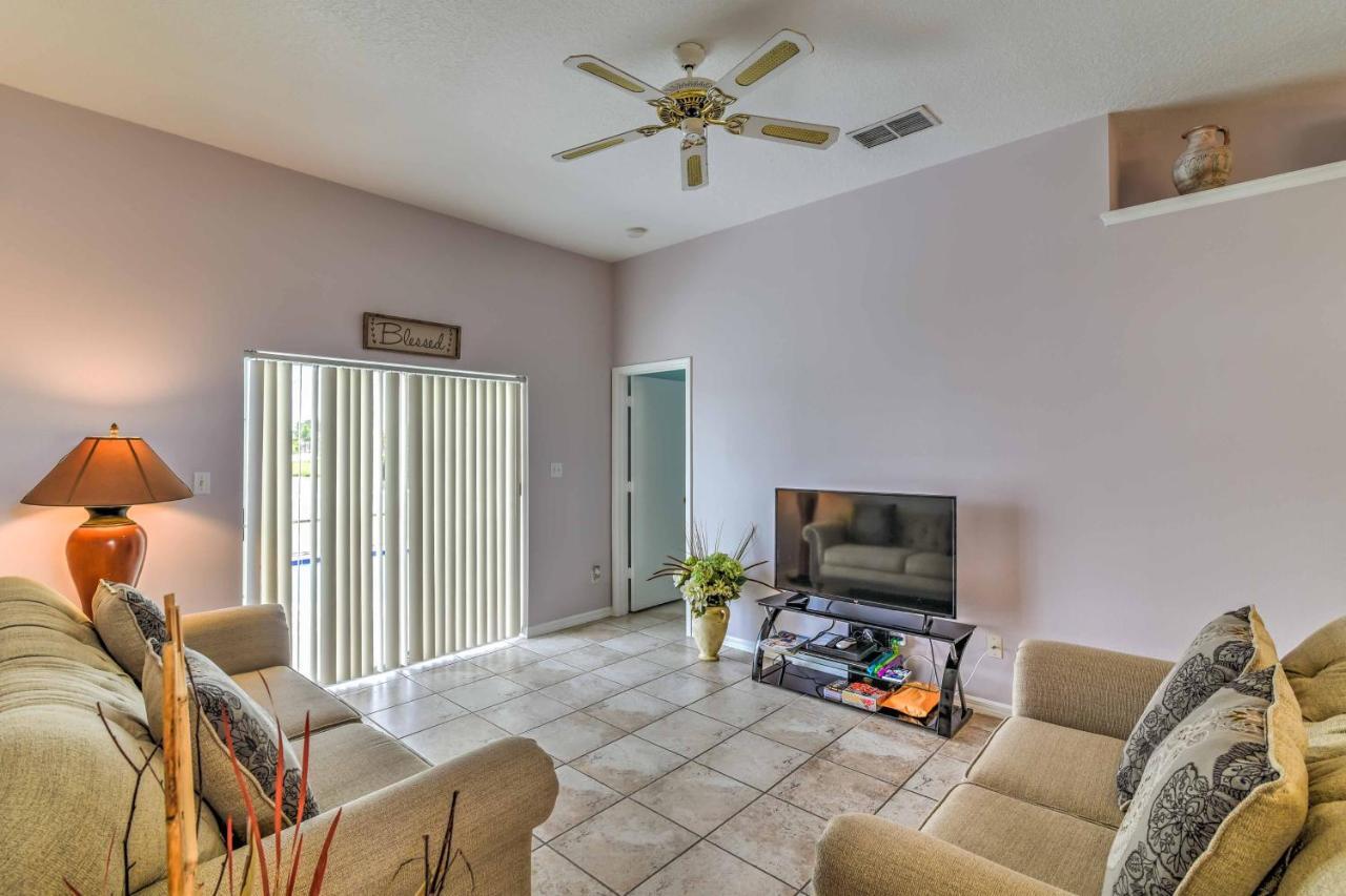 Sunny Retreat With Pool, Near Disney! Holiday home