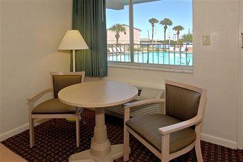 Motel Super 8 By Wyndham 2*