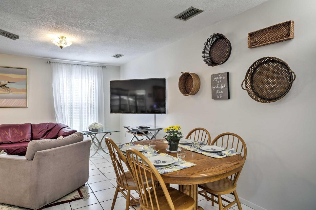 Quiet Near Shopping And 15 Miles From Orlando!