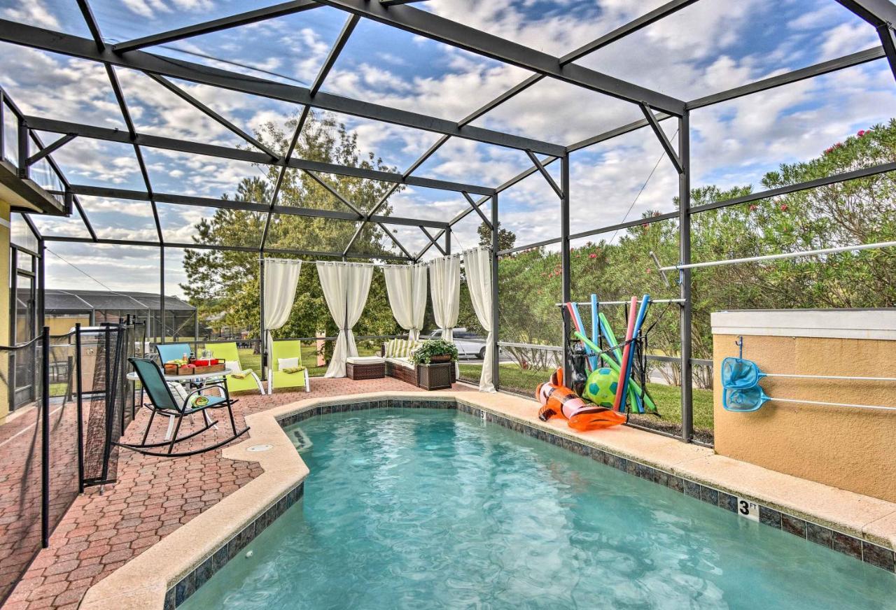 Holiday home Upscale Vacation With Private Pool!