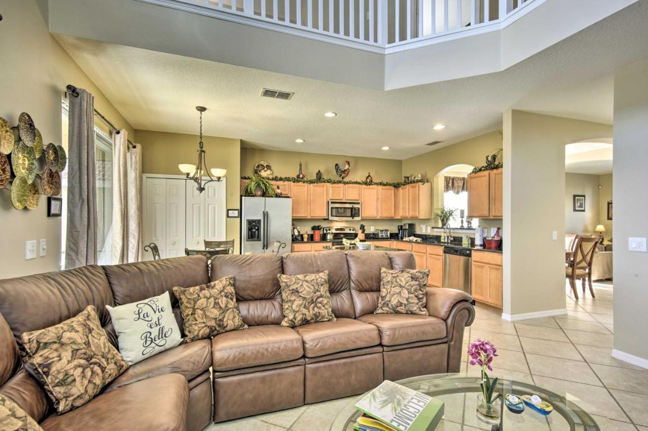 With Private Pool About 15 Mi To Disney! Holiday home *