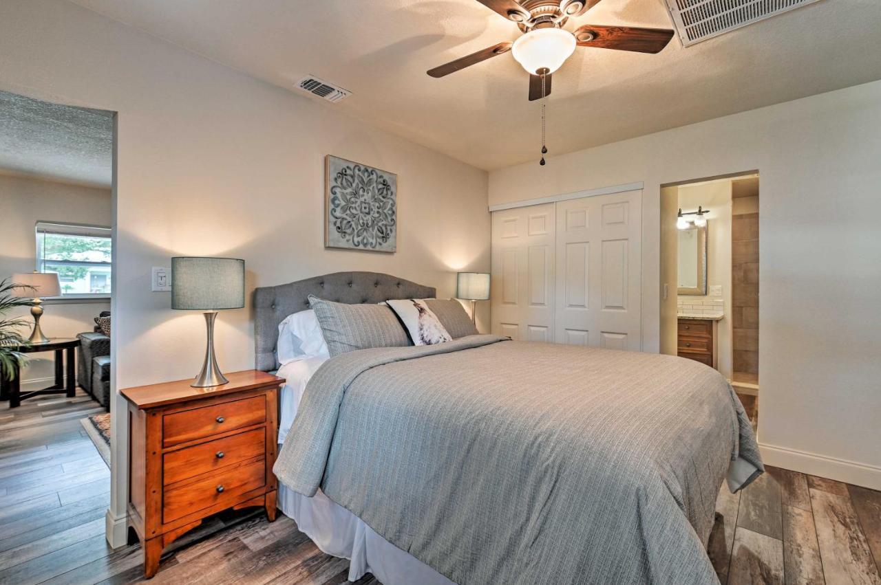 Holiday home Winter Garden With Gas Grill, Walk To Dtwn! Orlando