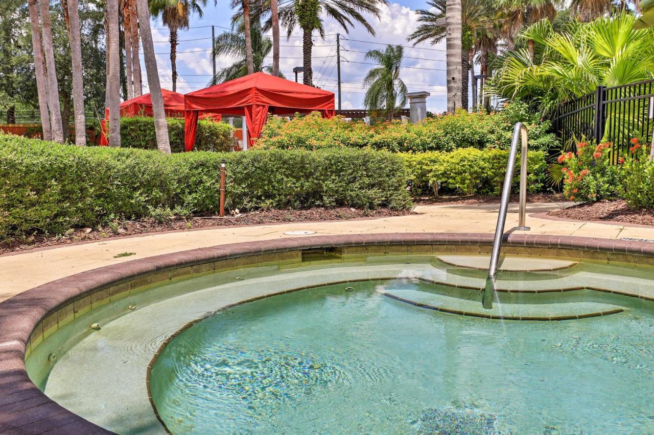 With Private Pool About 15 Mi To Disney! Holiday home