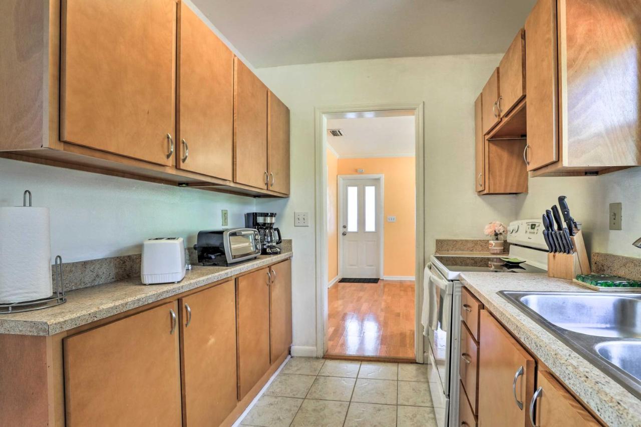 With Large Backyard About 1 Mile From Fsc! Holiday home *