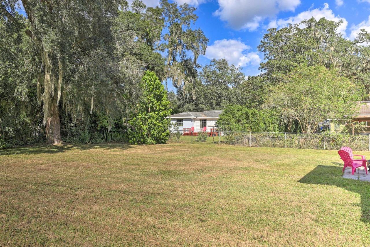 With Large Backyard About 1 Mile From Fsc! Holiday home