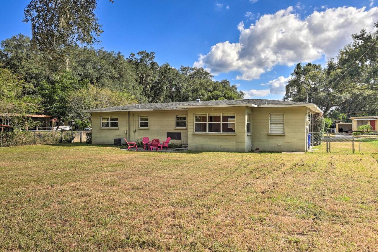 Holiday home With Large Backyard About 1 Mile From Fsc! *