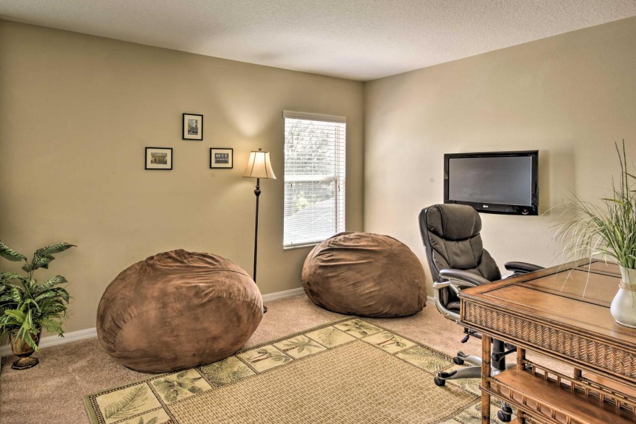 With Private Pool About 15 Mi To Disney! Holiday home Davenport