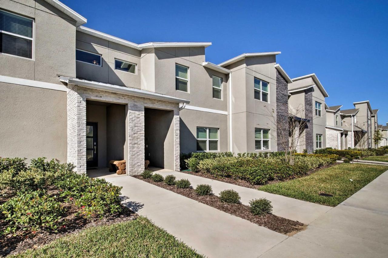 Holiday home Disney-area Townhome With Lanai And Amenities! *