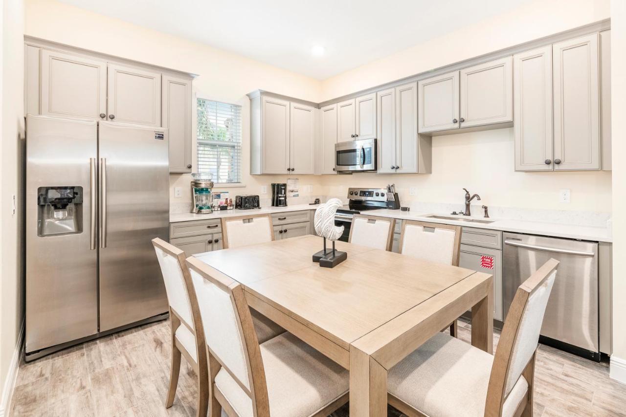 Sunny Yellow Near With Margaritaville Access - 3029sp Orlando
