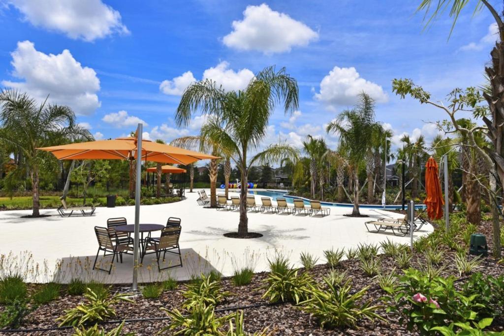 Solterra 5165 - Five Bedroom Pool Holiday home *