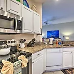 Spacious Clermont Getaway About 10 Miles To Disney!