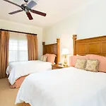 Reunion Resort Centre Court Sanctuary