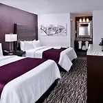 Clarion Inn & Suites Across From Universal Orlando Resort