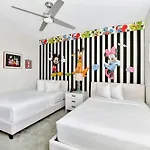 Swanky Six Bedroom Home With Private Pool Near Disney At Encore Resort By Rentyl - 7394Mr