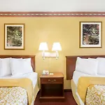 Days Inn by Wyndham Orlando/International Drive