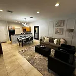2Br Townhouse Near Disney