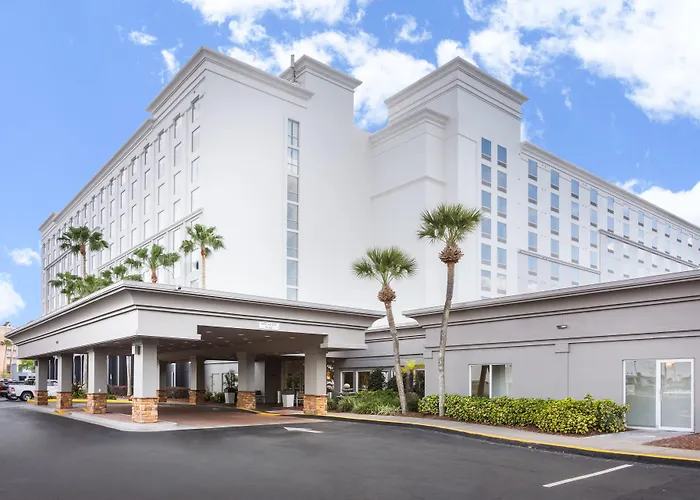 Holiday Inn & Suites Across From Universal Orlando By Ihg