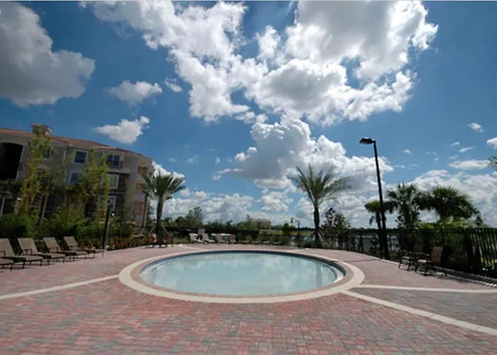 Executive 3 Bedroom Villa At Universal