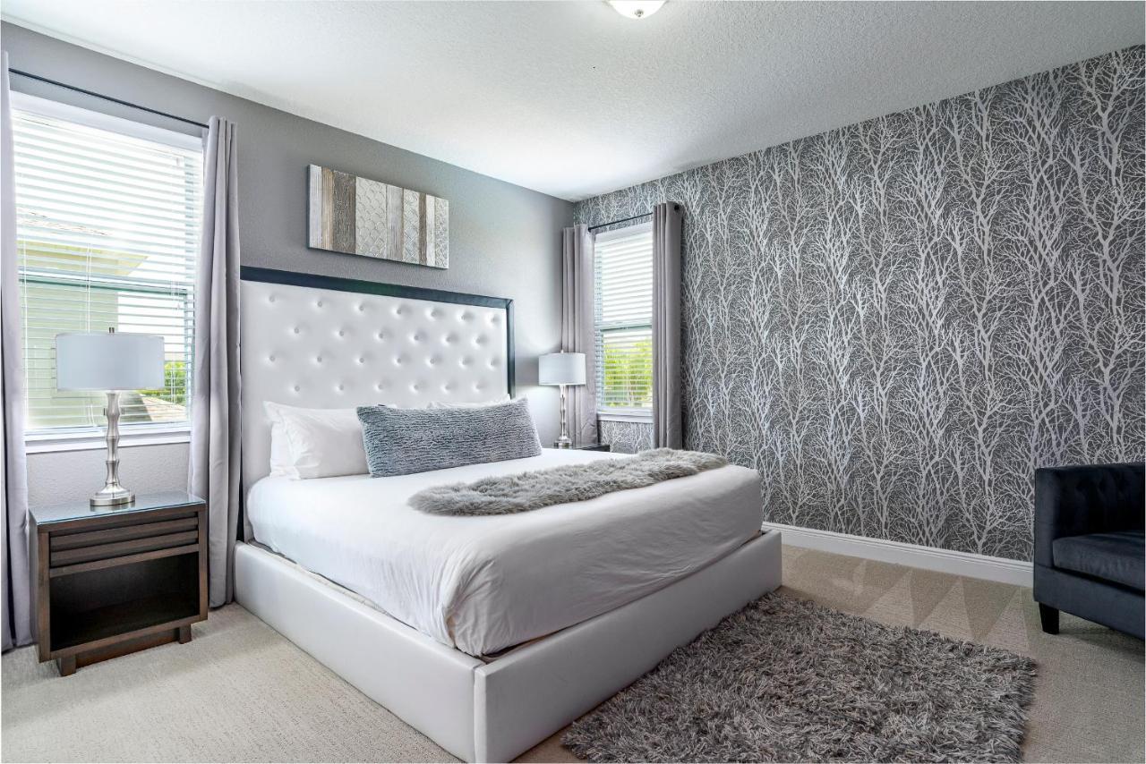 Upscale Modern Getaway With Heated Pool/hot Tub, 9 Beds 8.5 Bath Sleeps 18+ * Orlando