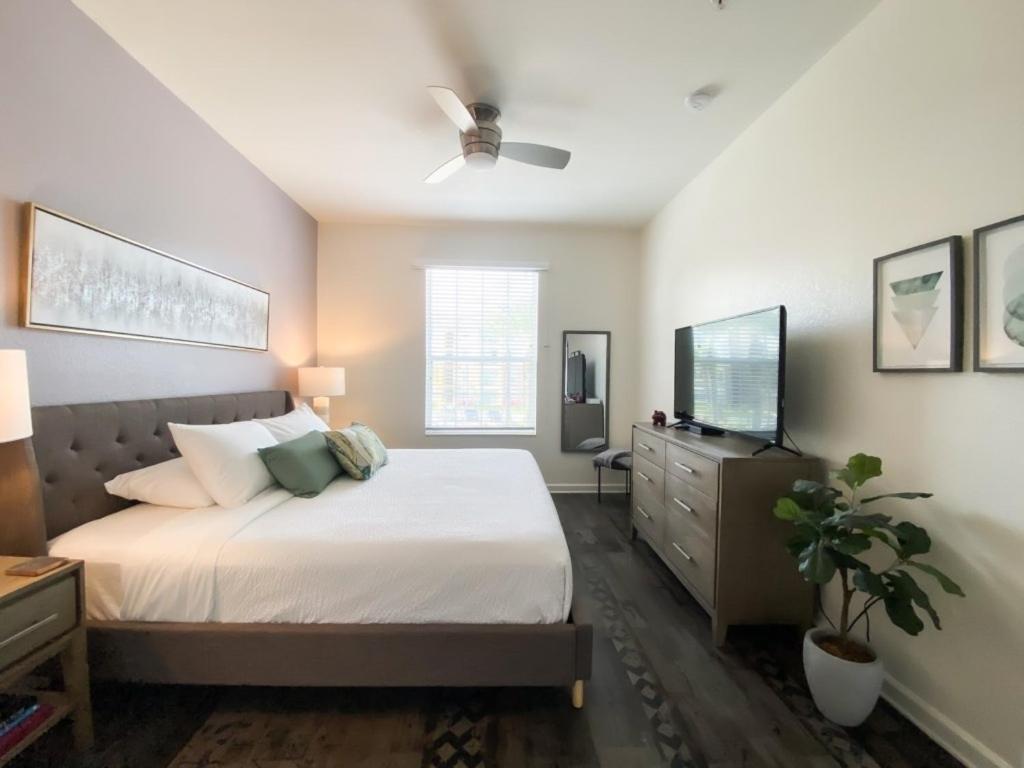 Fountain View, New! * Orlando