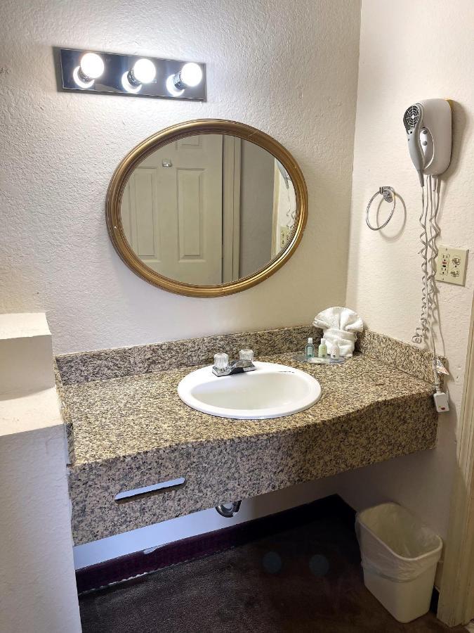 Howard Johnson By Wyndham Orlando-international Drive