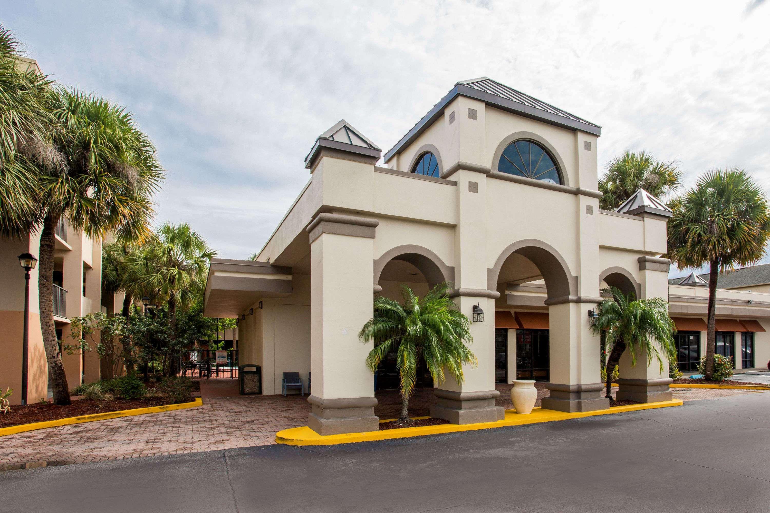 Motel Days & By Wyndham Airport